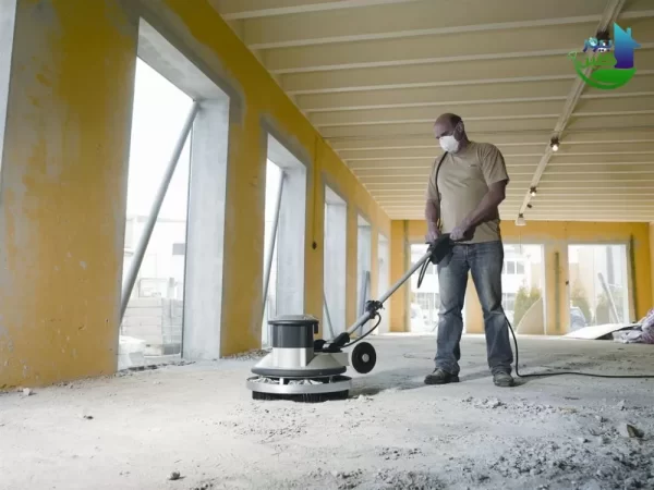 فريق عمل شركة بيور كلين لتنظيف الفلل بعد الإنشاء والتجديد